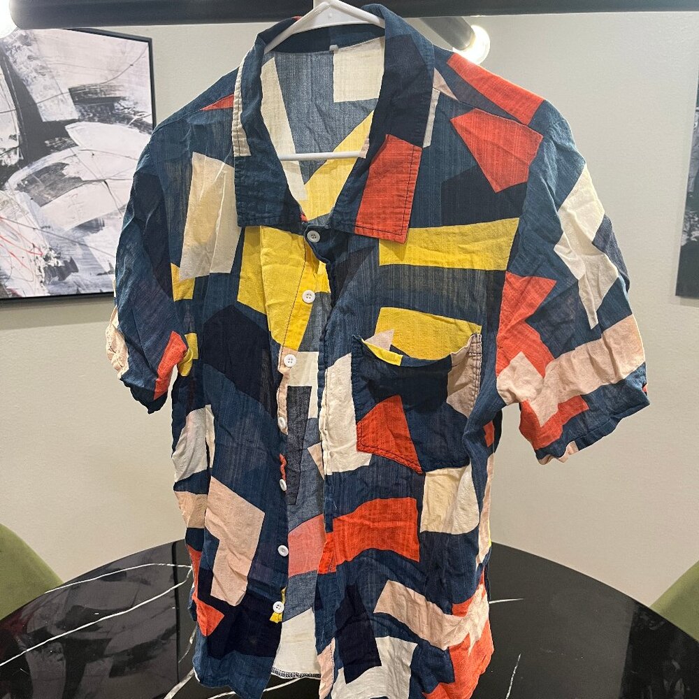 Abstract Pattern Button Down (Lightweight) Size M… - image 1